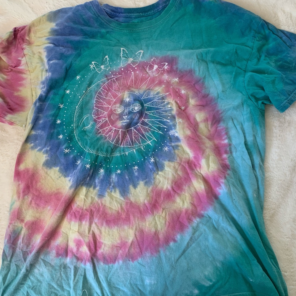 Size Medium, Tie Die, T-shirt
